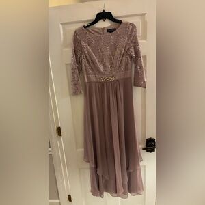 Women’s Jessica Howard Brand Elegant Sequin Evening Dress in Mauve Size 6